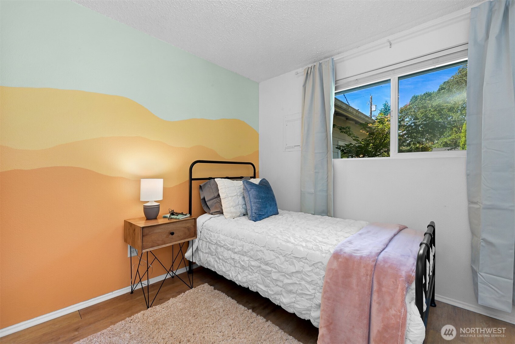 property viewer photo 26