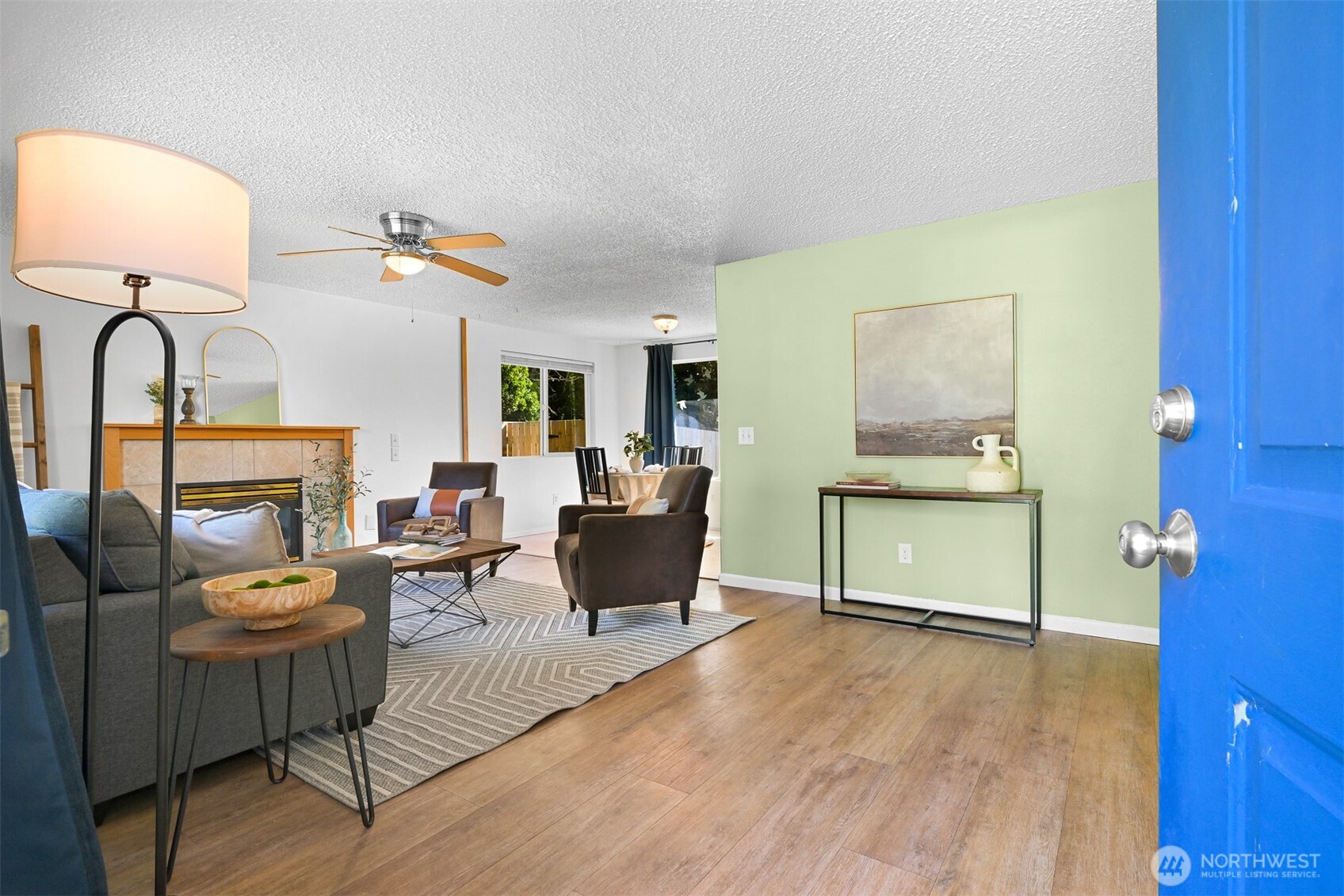 property viewer photo 3