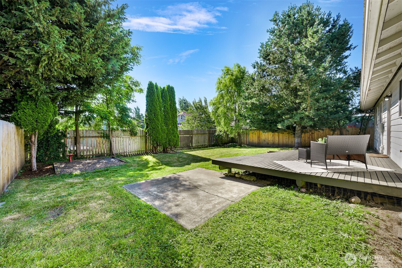 property viewer photo 30