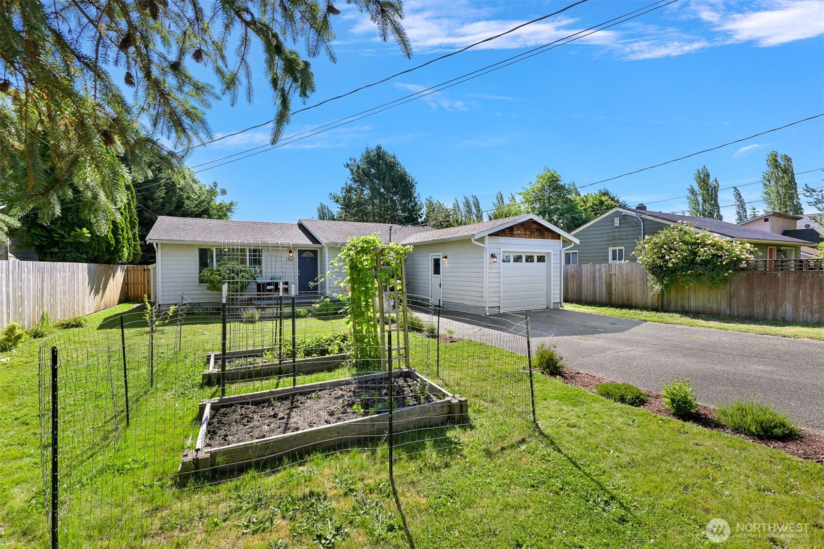 property viewer photo 35