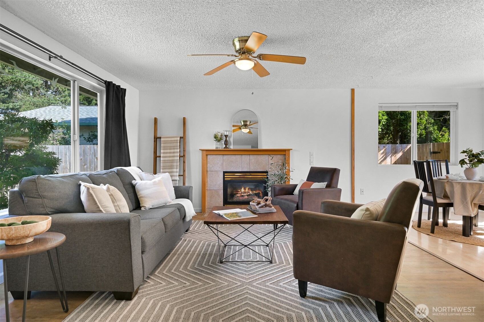 property viewer photo 4