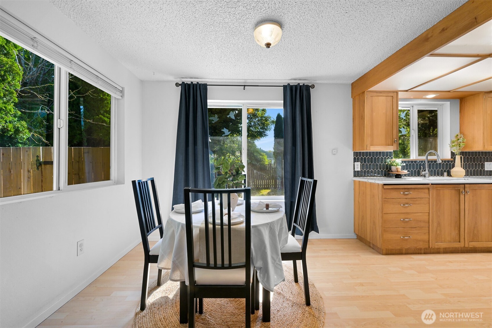 property viewer photo 9
