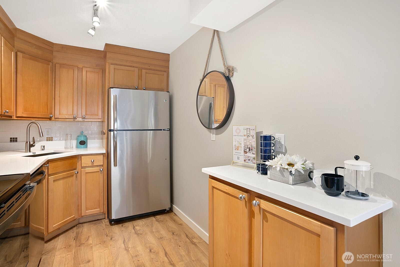 property viewer photo 10
