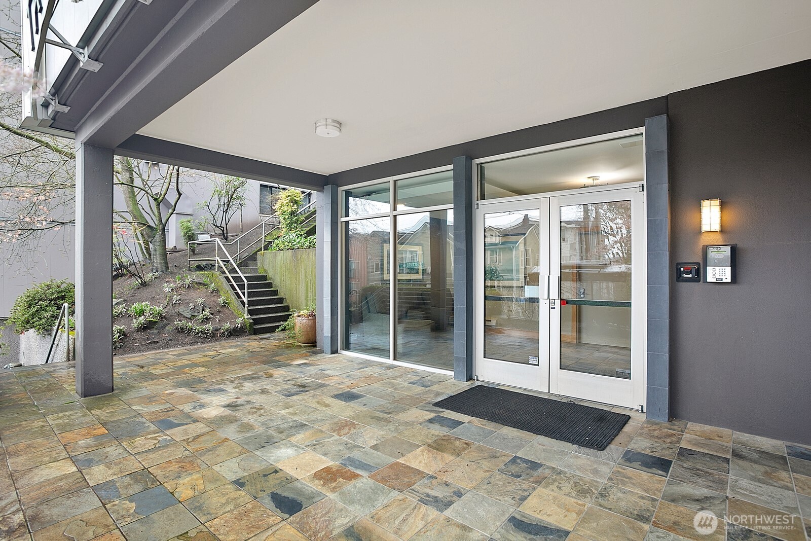 property viewer photo 22