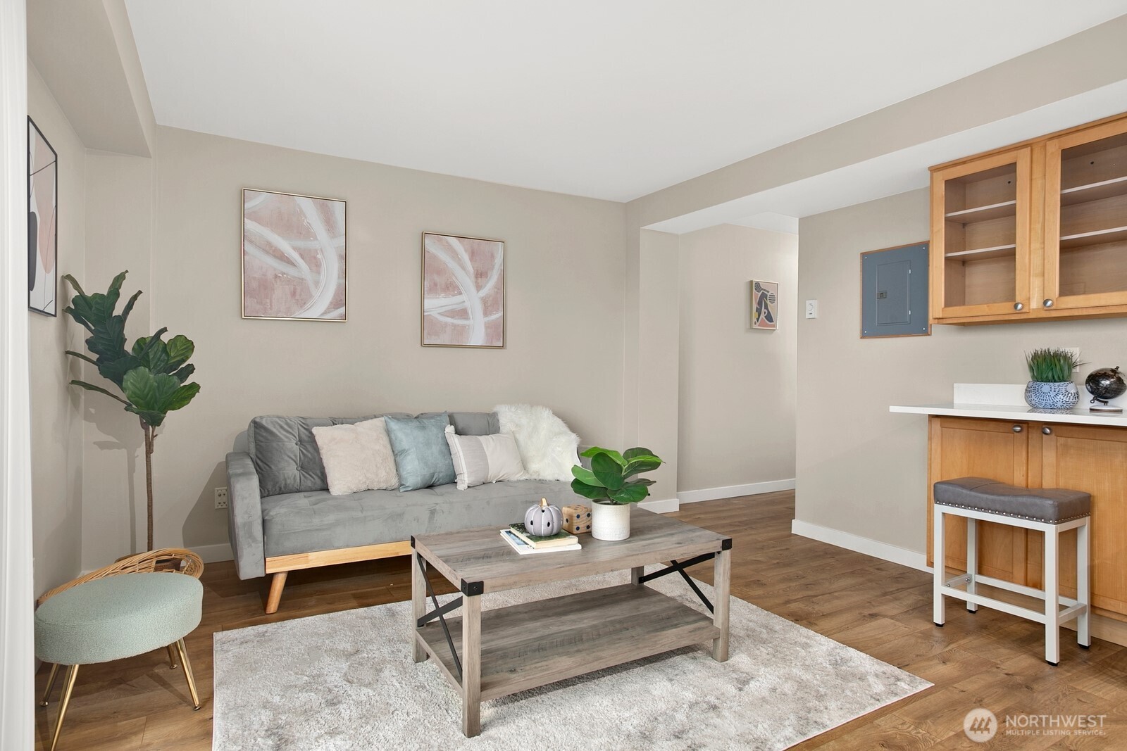 property viewer photo 5