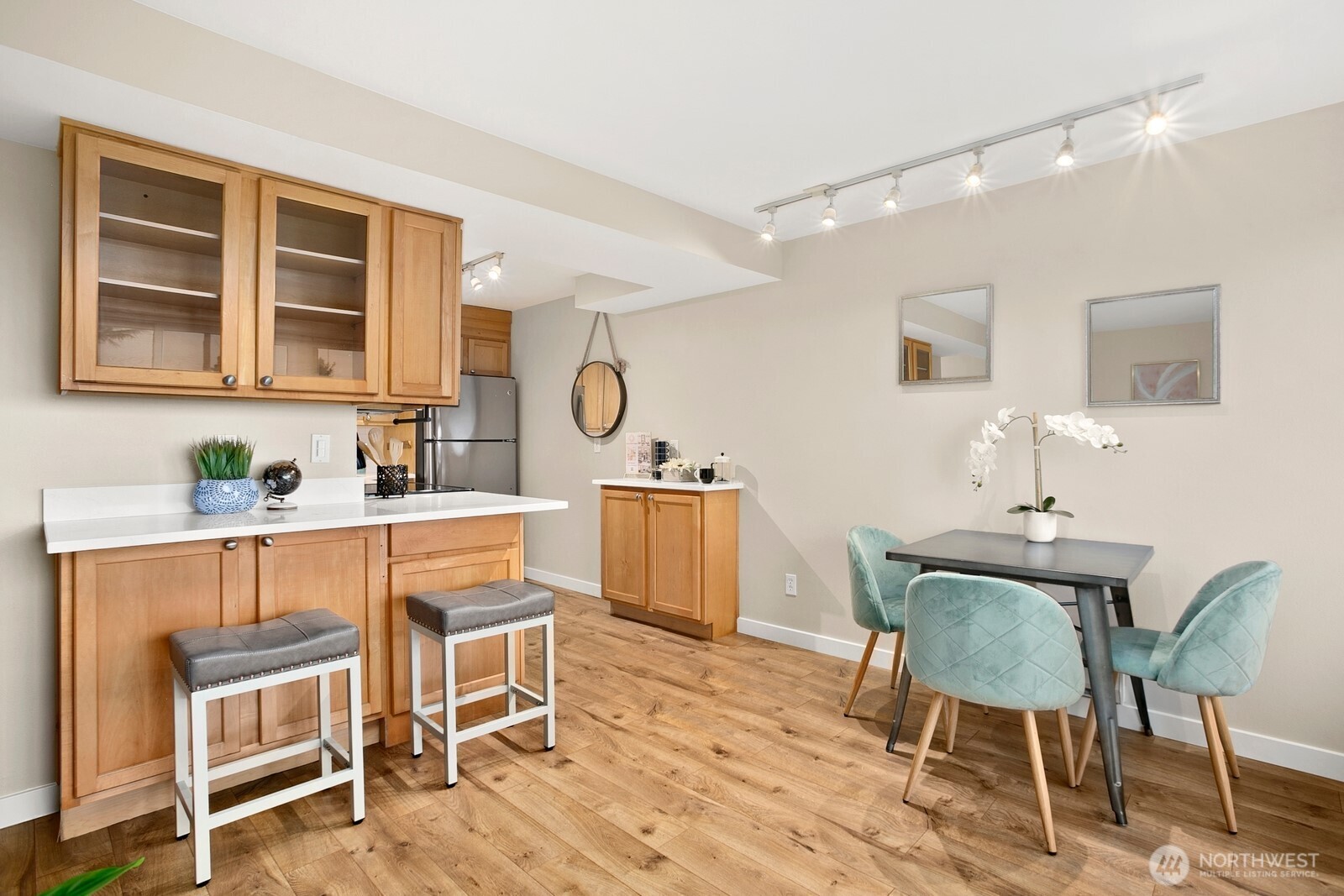 property viewer photo 7