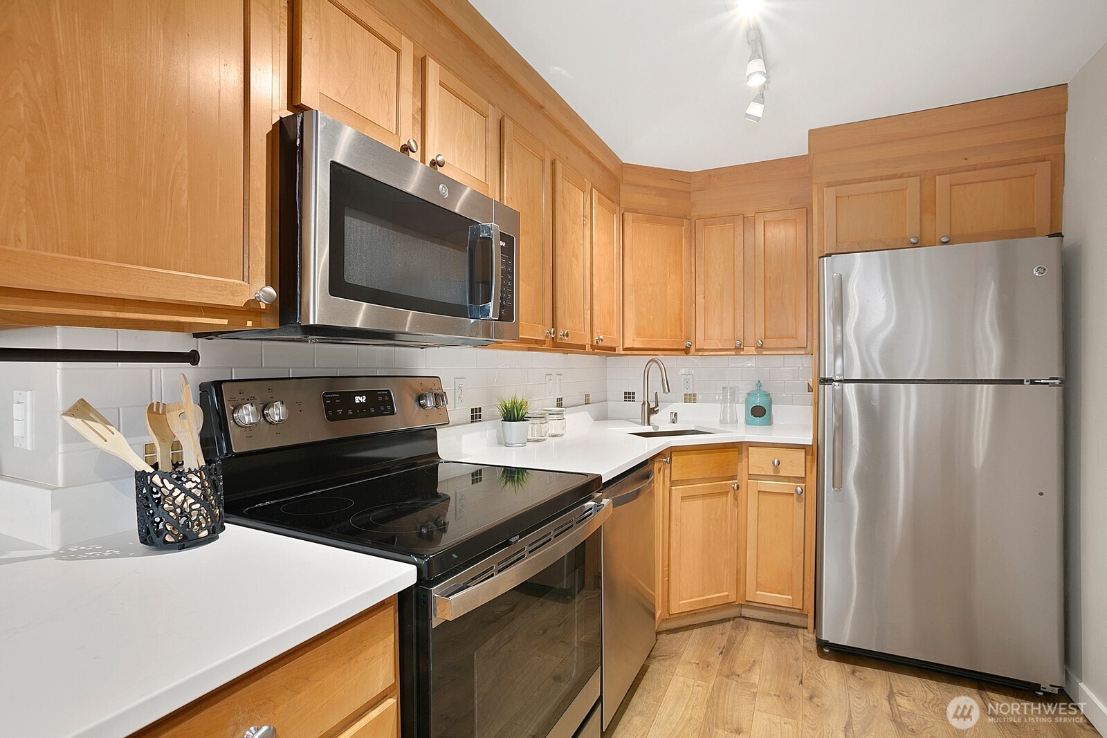 property viewer photo 9
