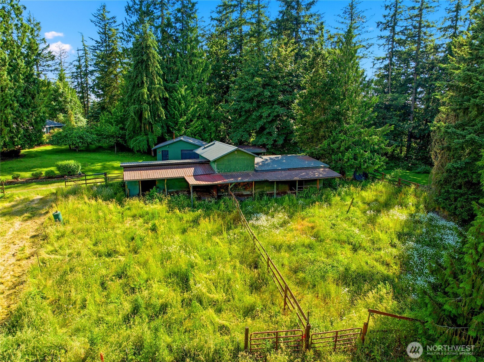 main property photo 8