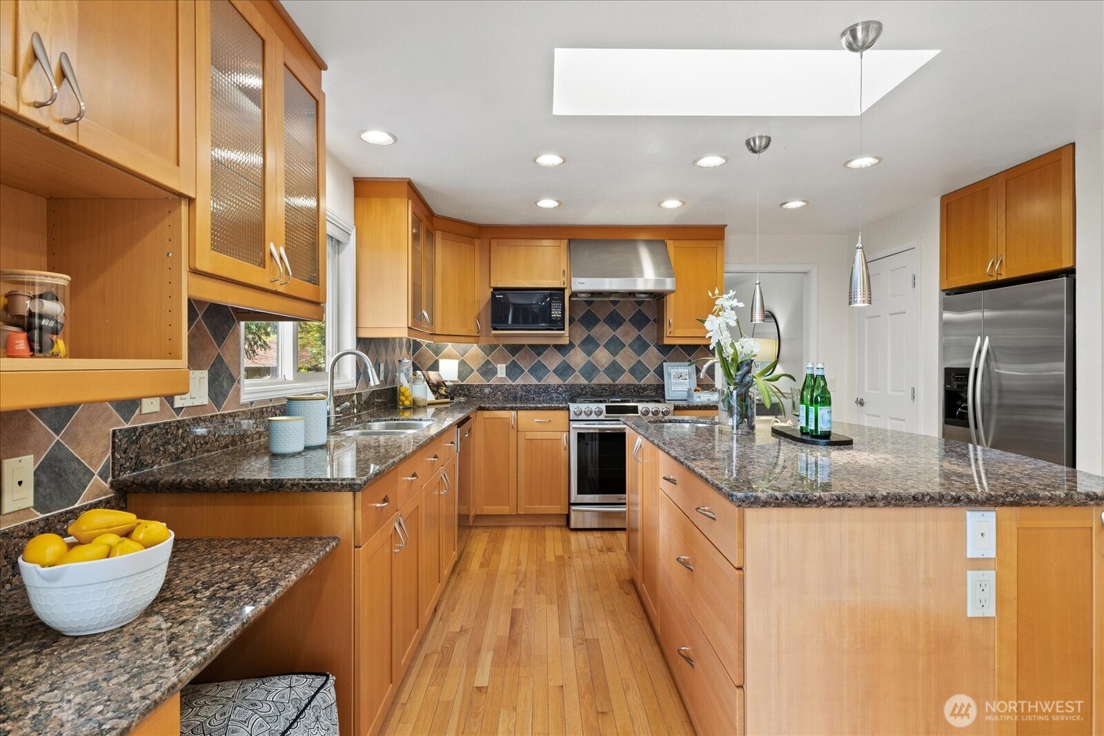 main property photo 15
