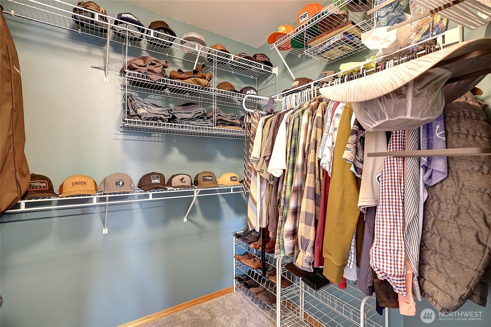 main property photo 19