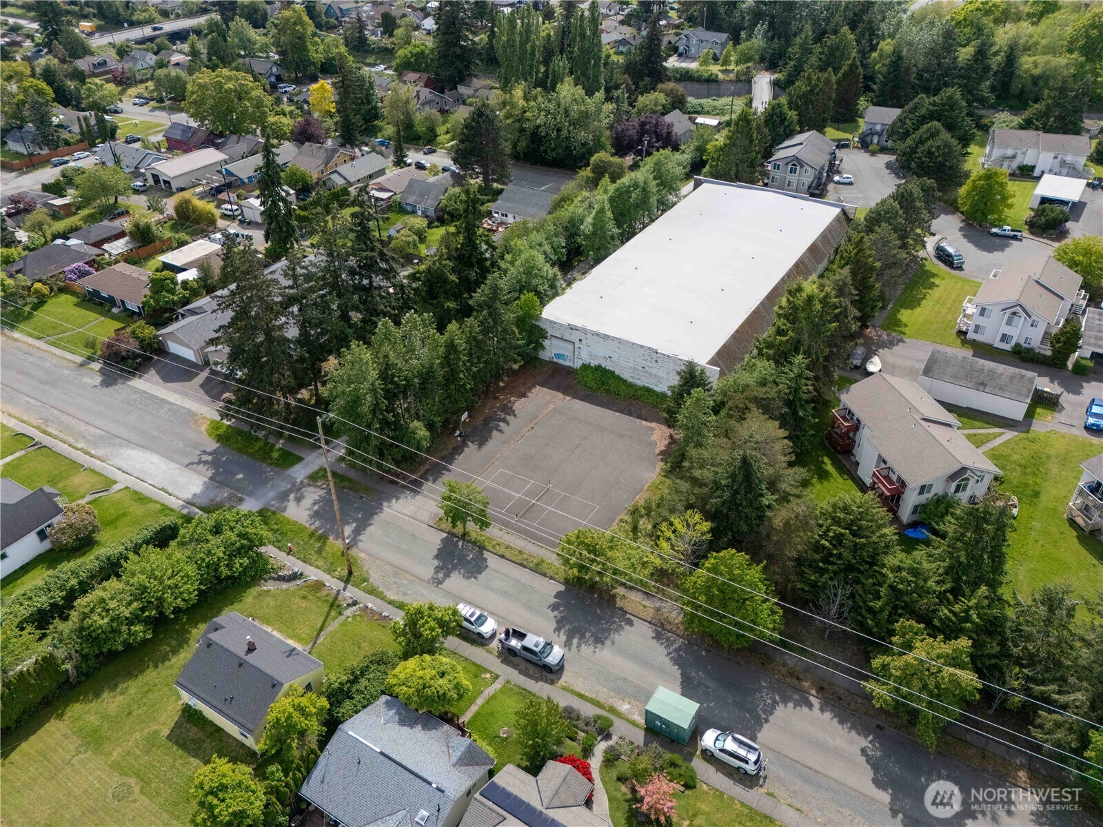 main property photo 13