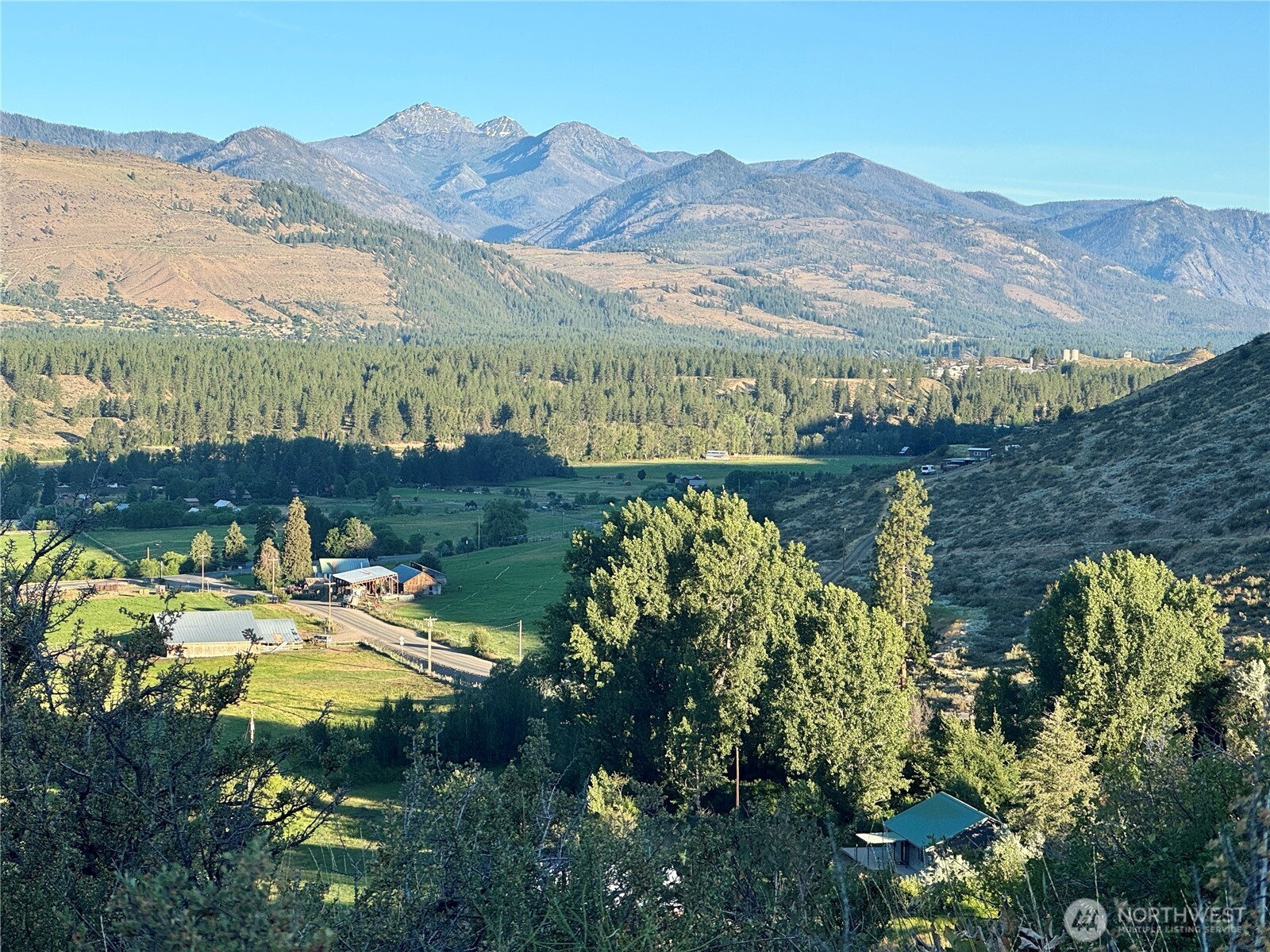 main property photo 14