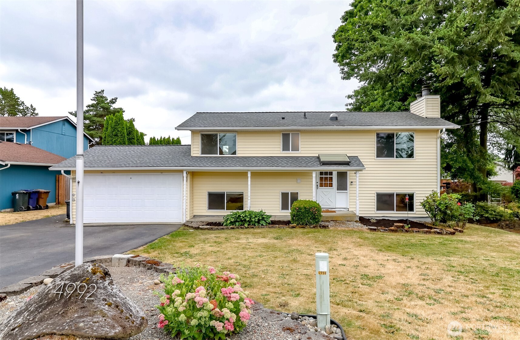property viewer photo 1