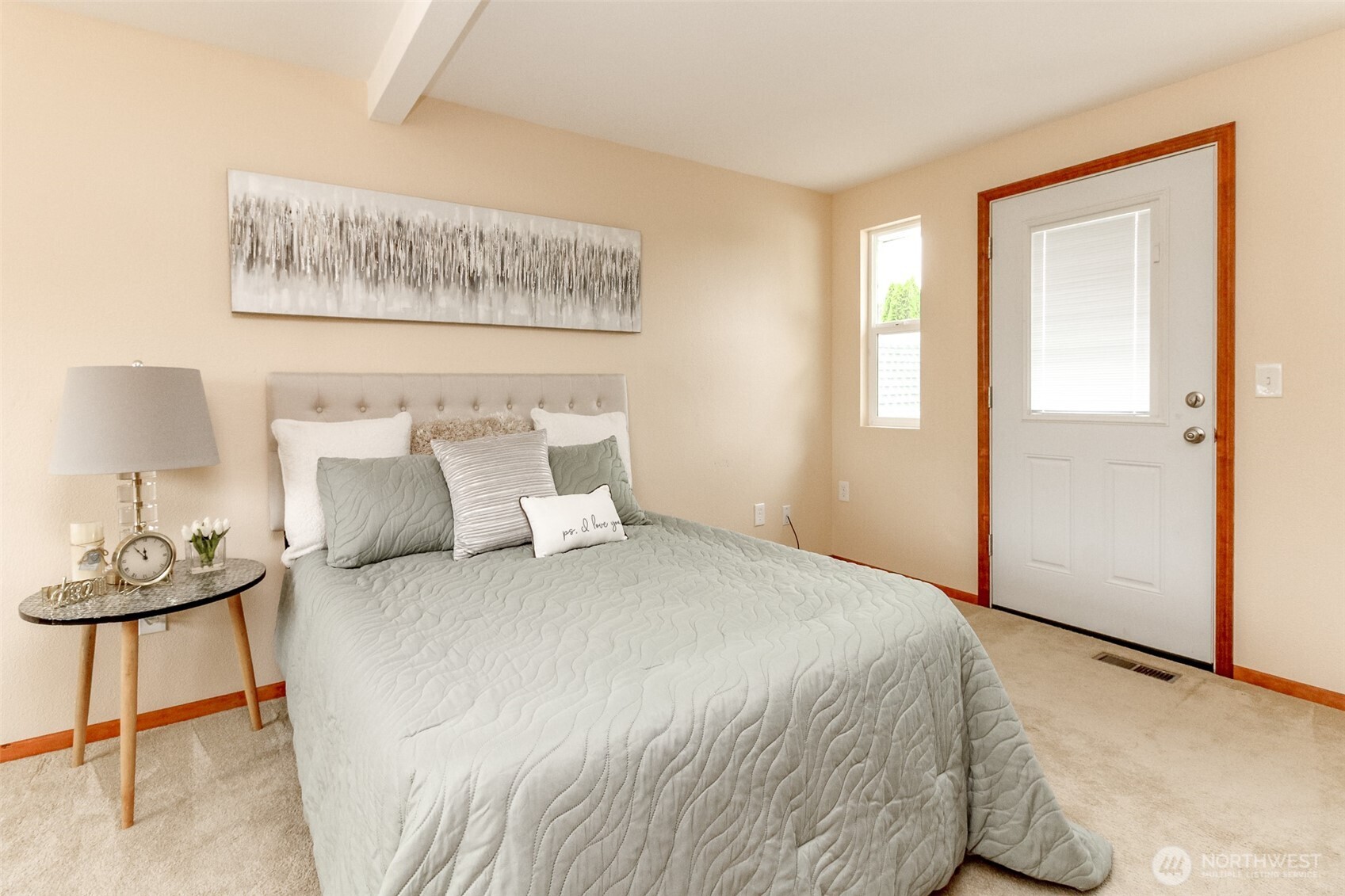 property viewer photo 13