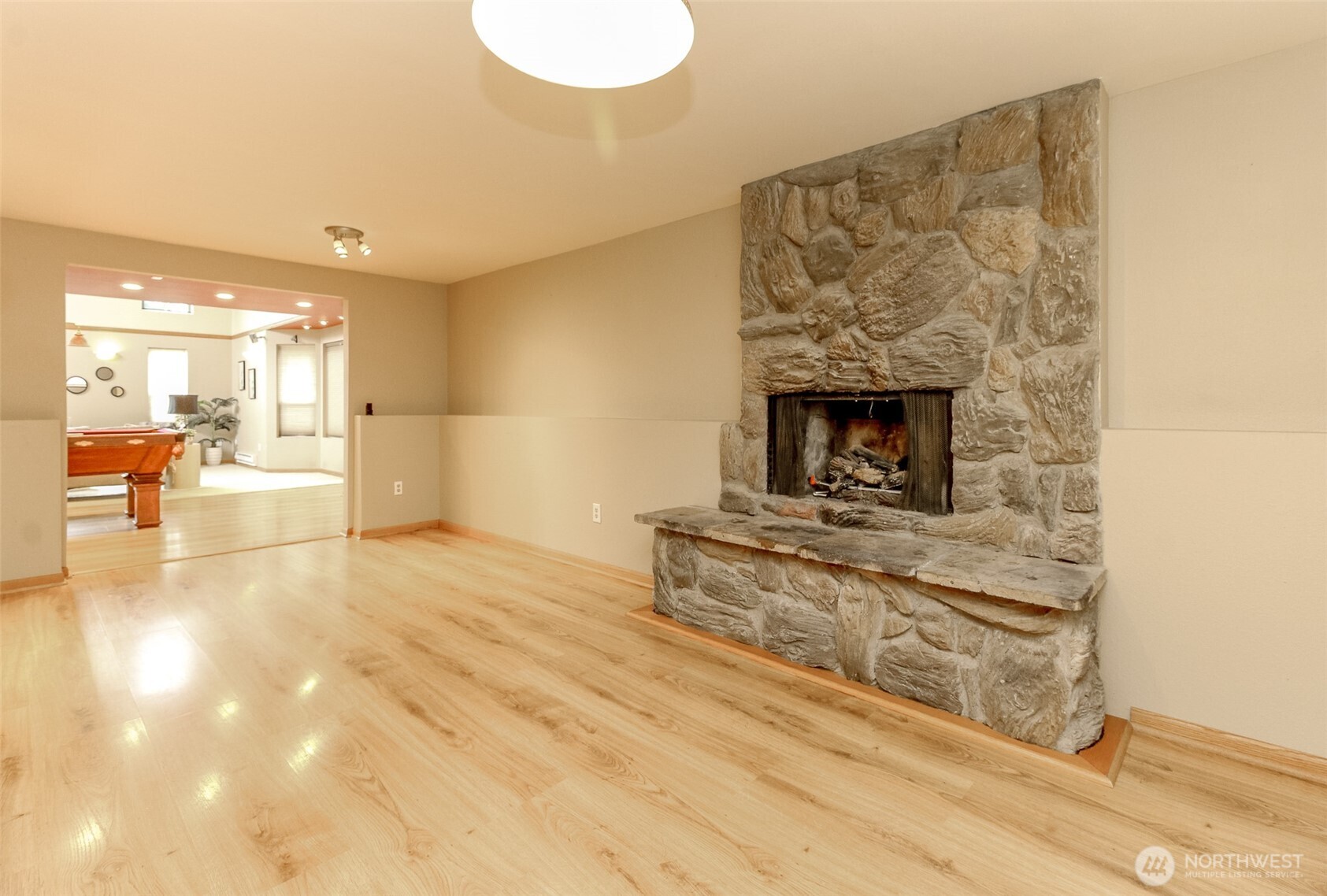 property viewer photo 23