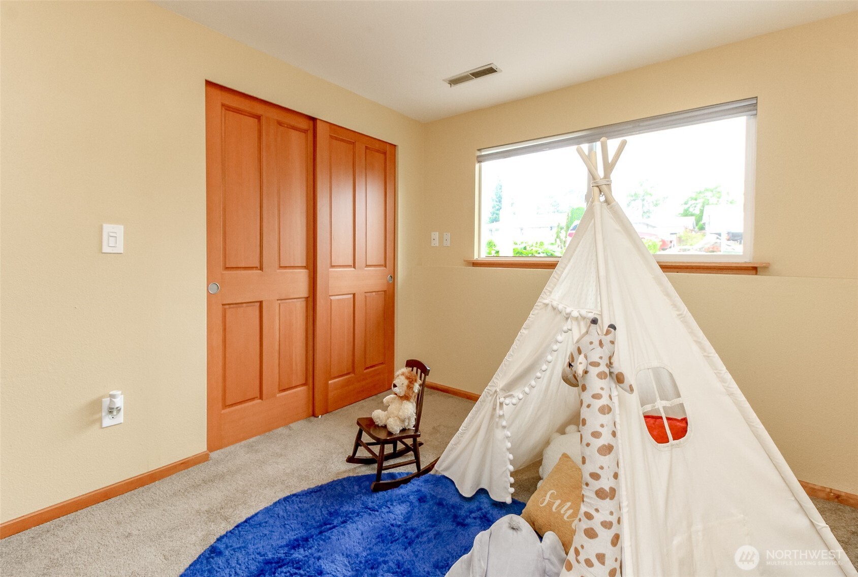 property viewer photo 26