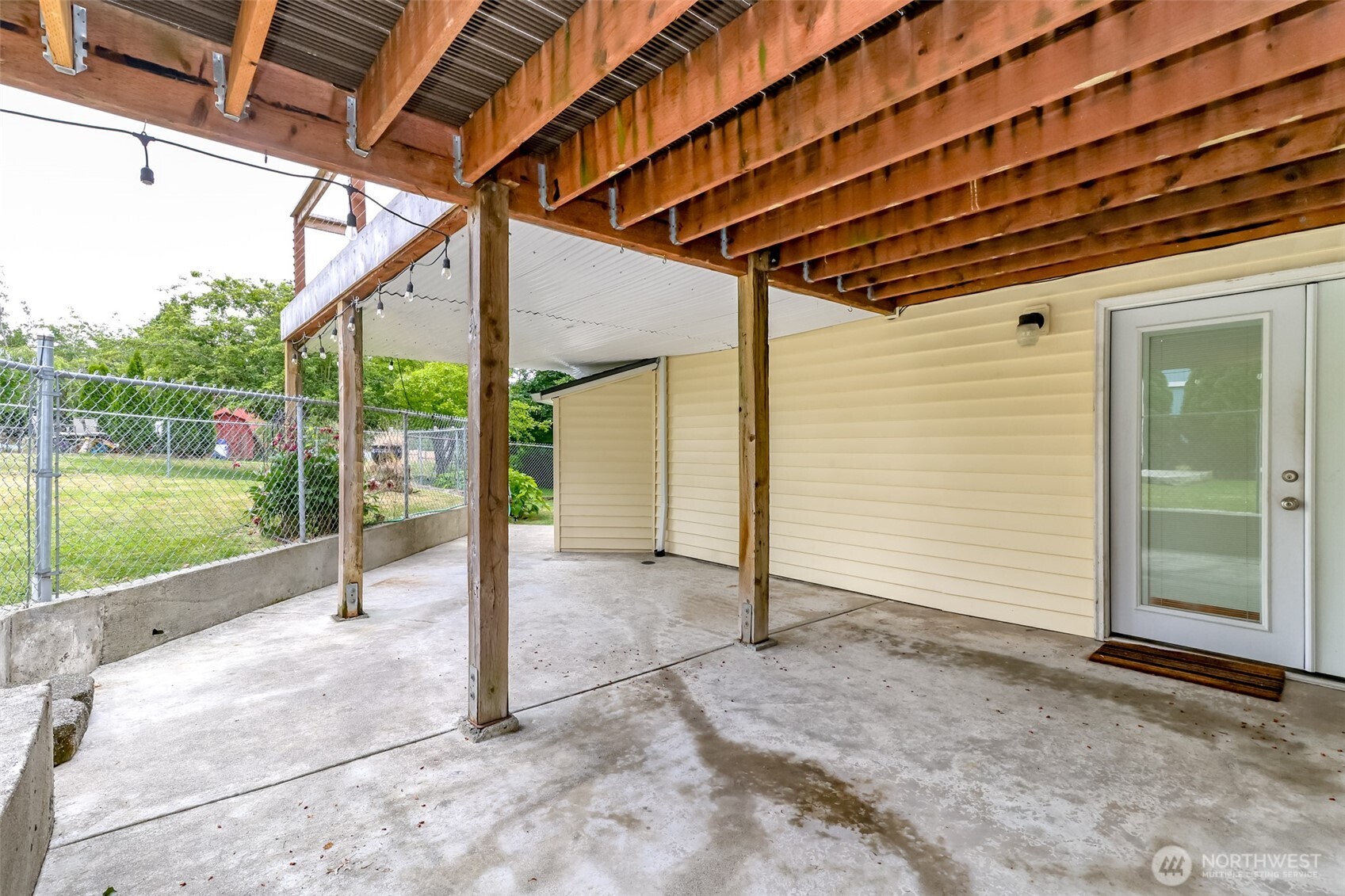 property viewer photo 37