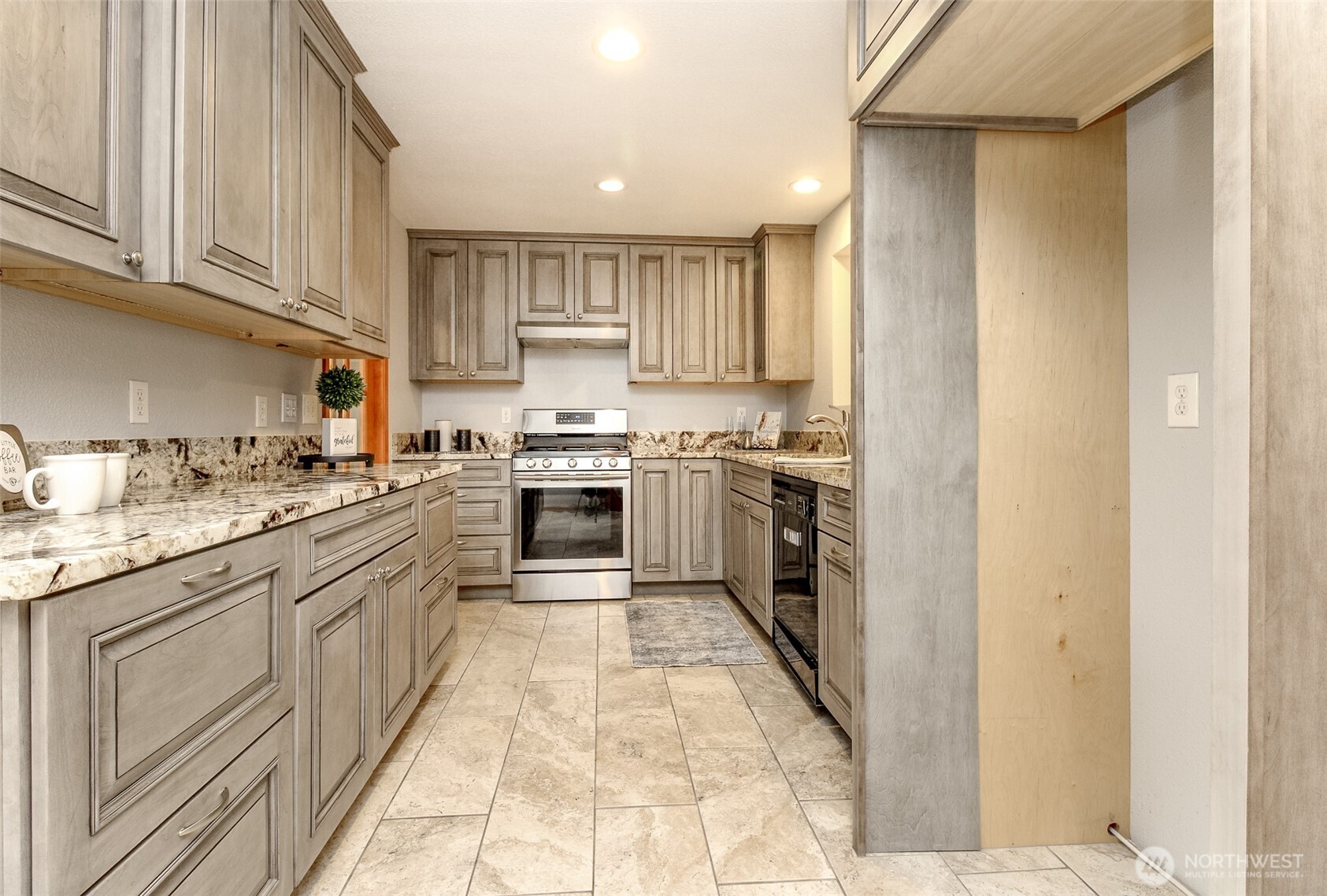 property viewer photo 8