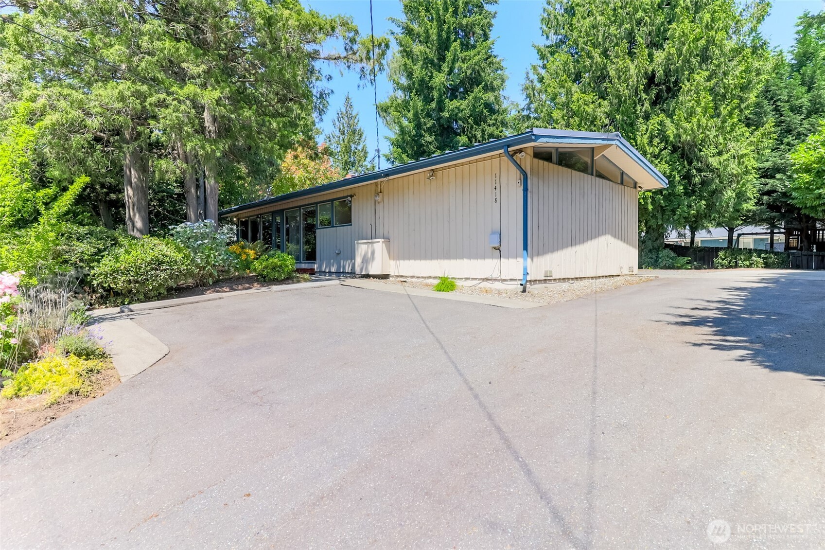 11418 NE 19Th St, Bellevue, WA 98004