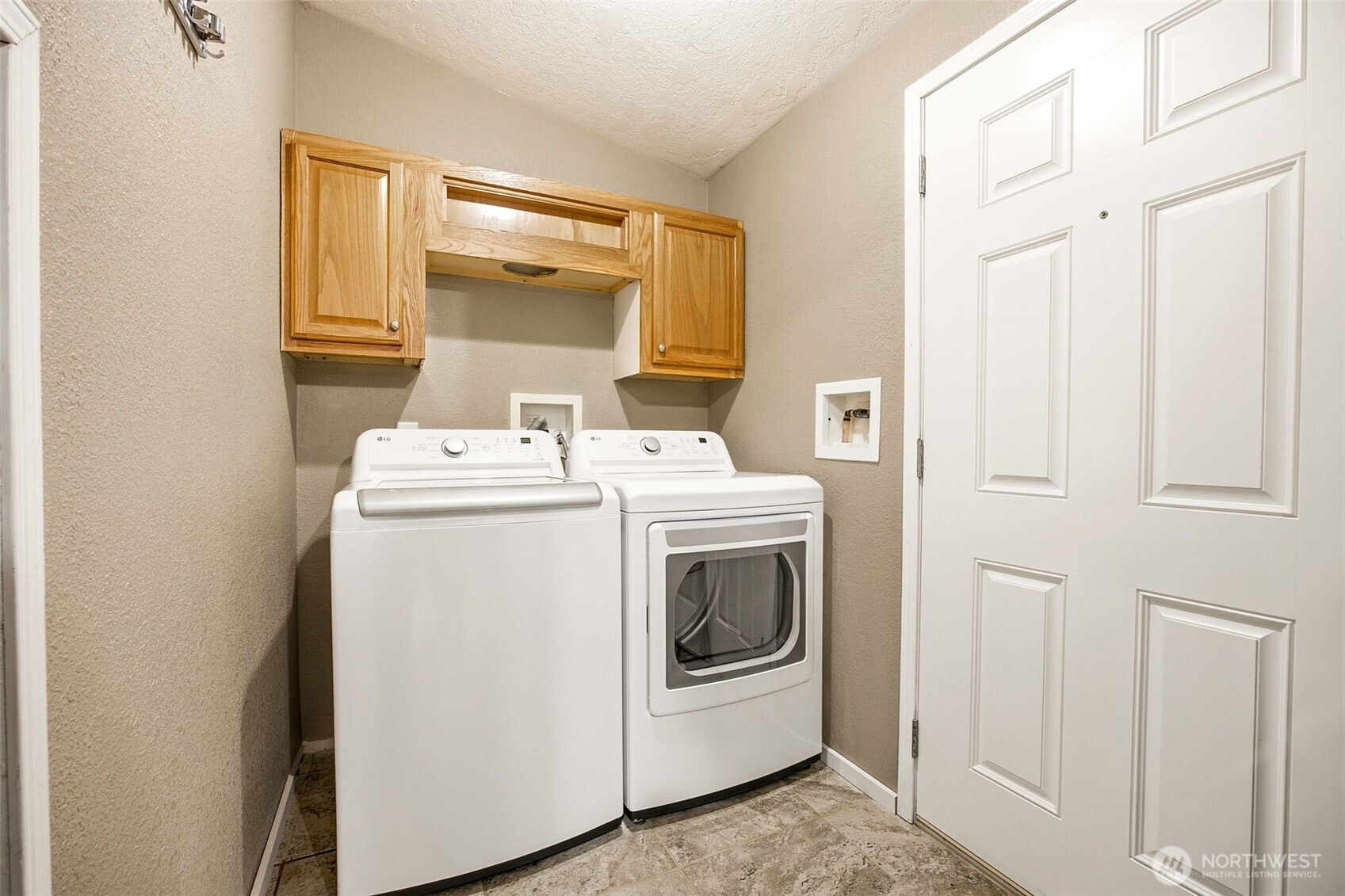 property viewer photo 12