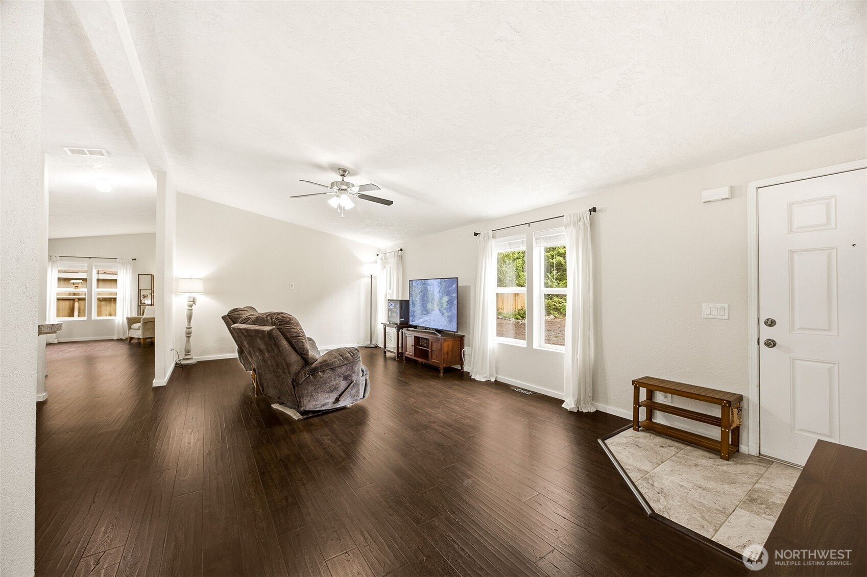 property viewer photo 2