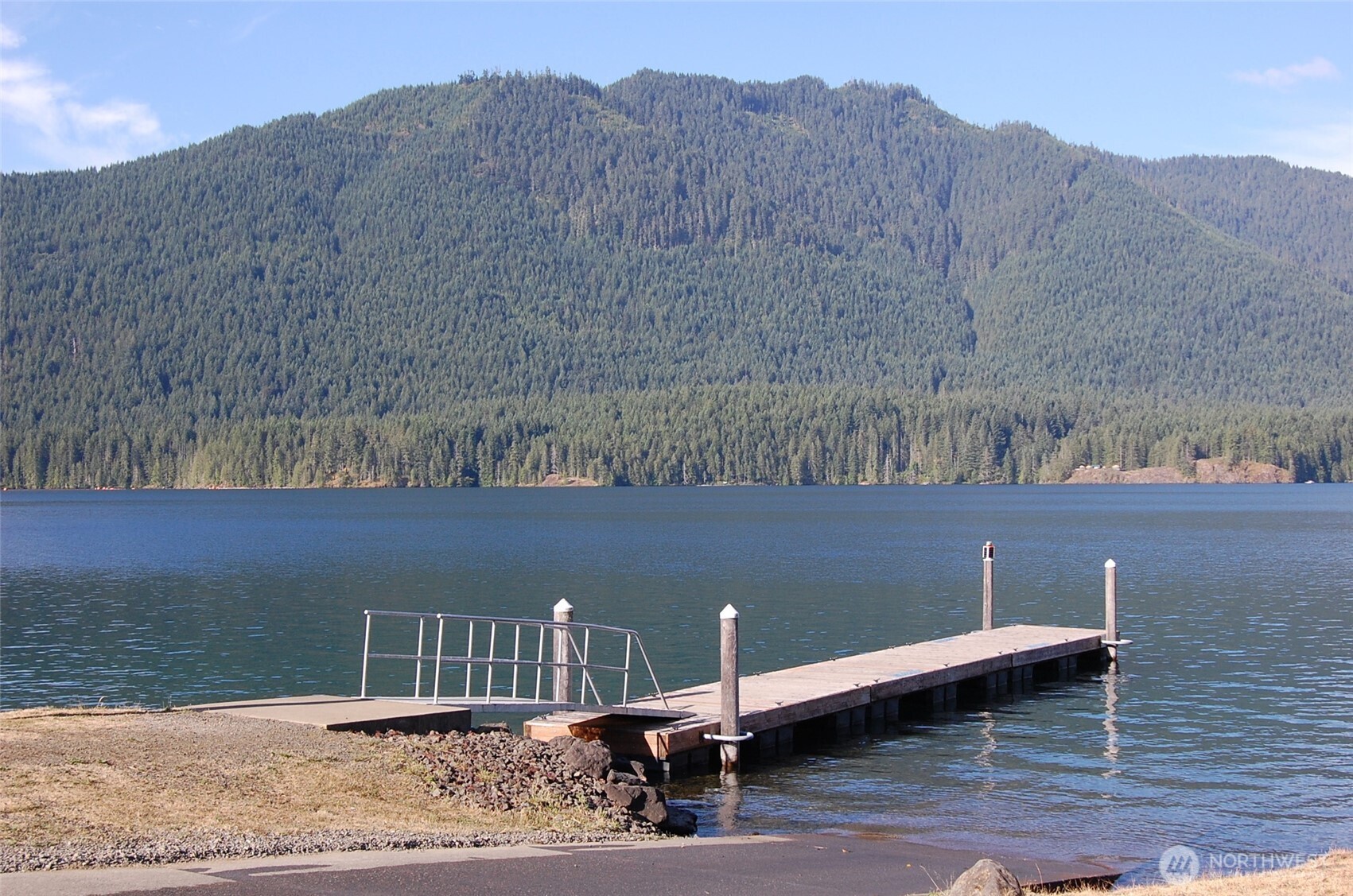 property viewer photo 26