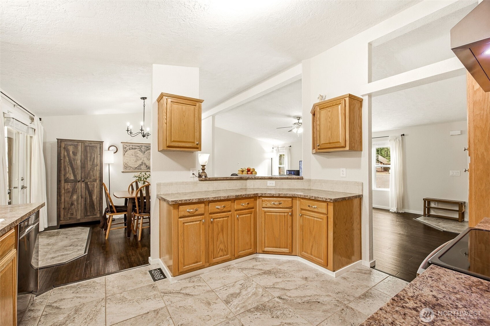 property viewer photo 4