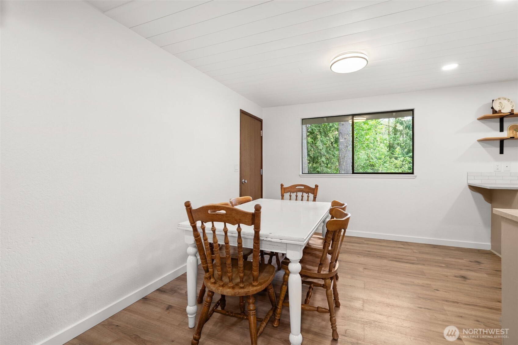 property viewer photo 10