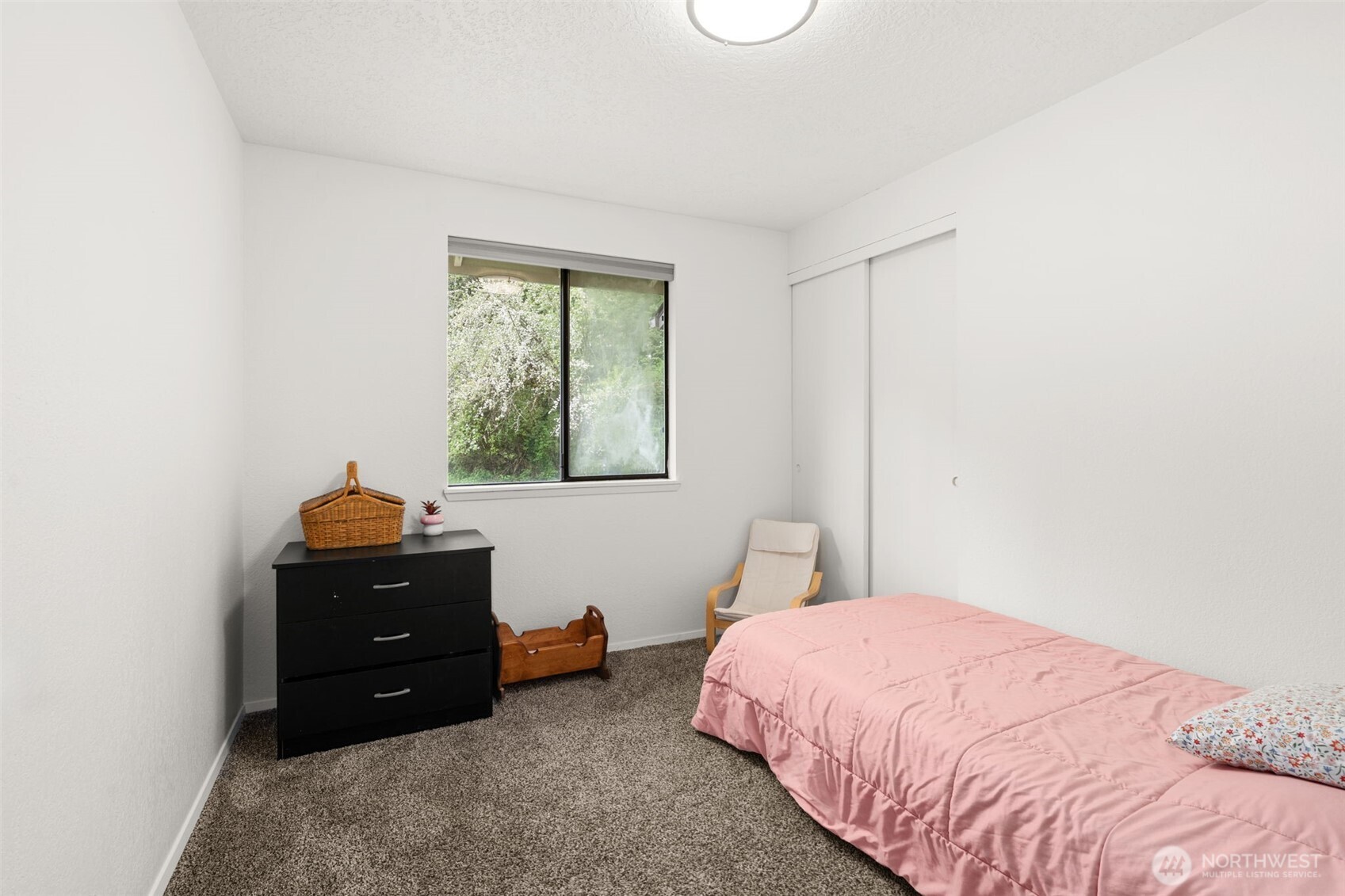 property viewer photo 16
