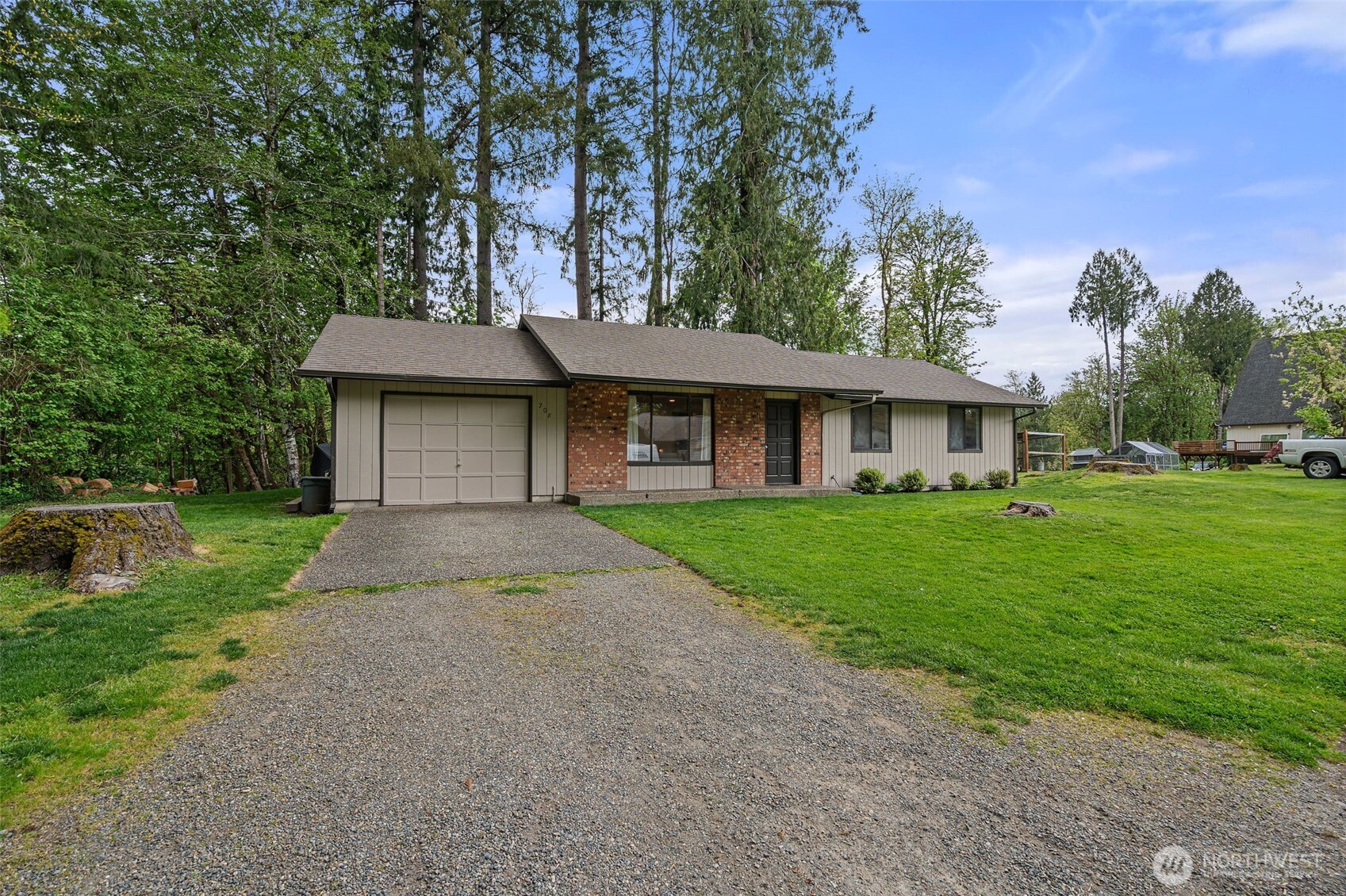 property viewer photo 3