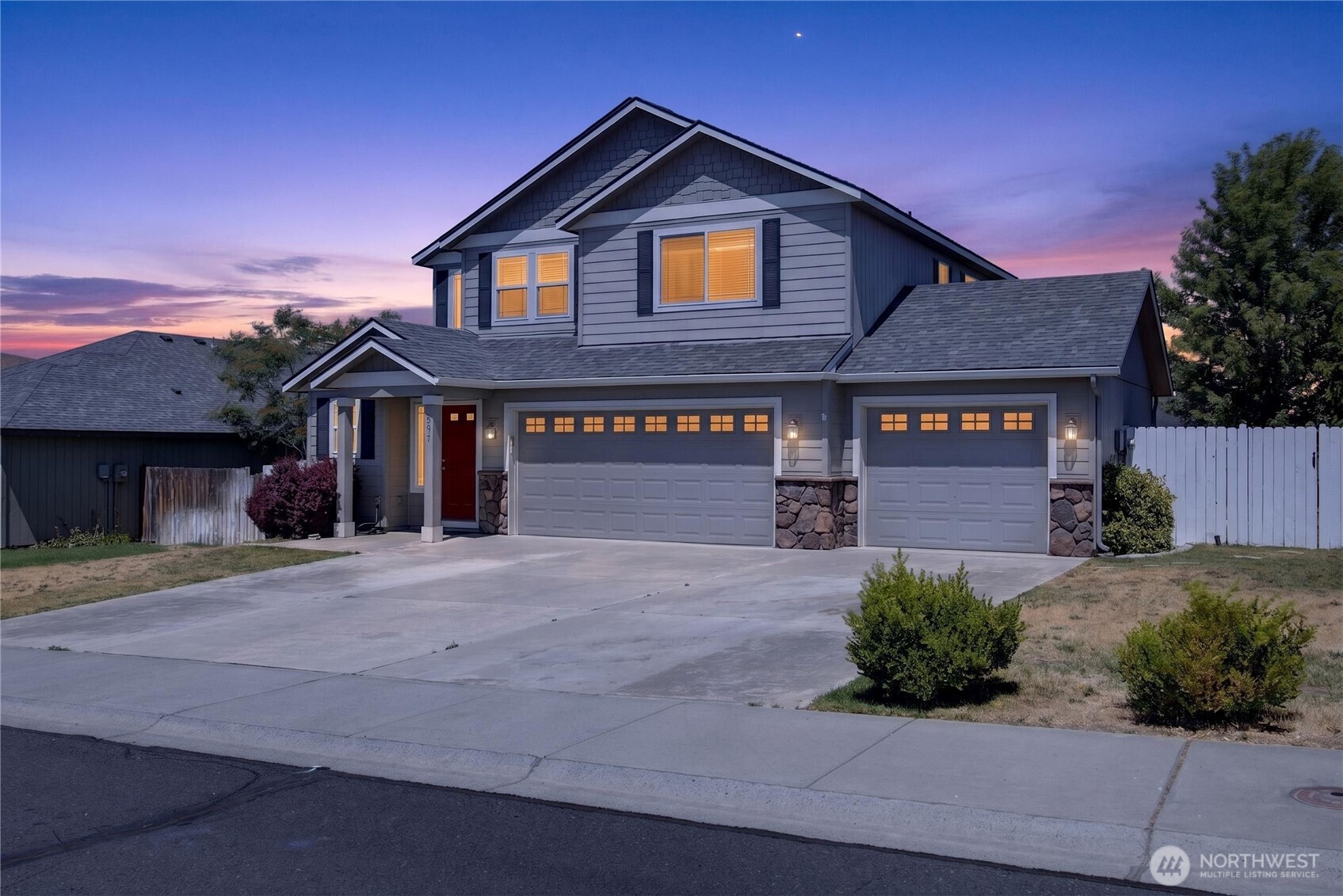 main property photo 0