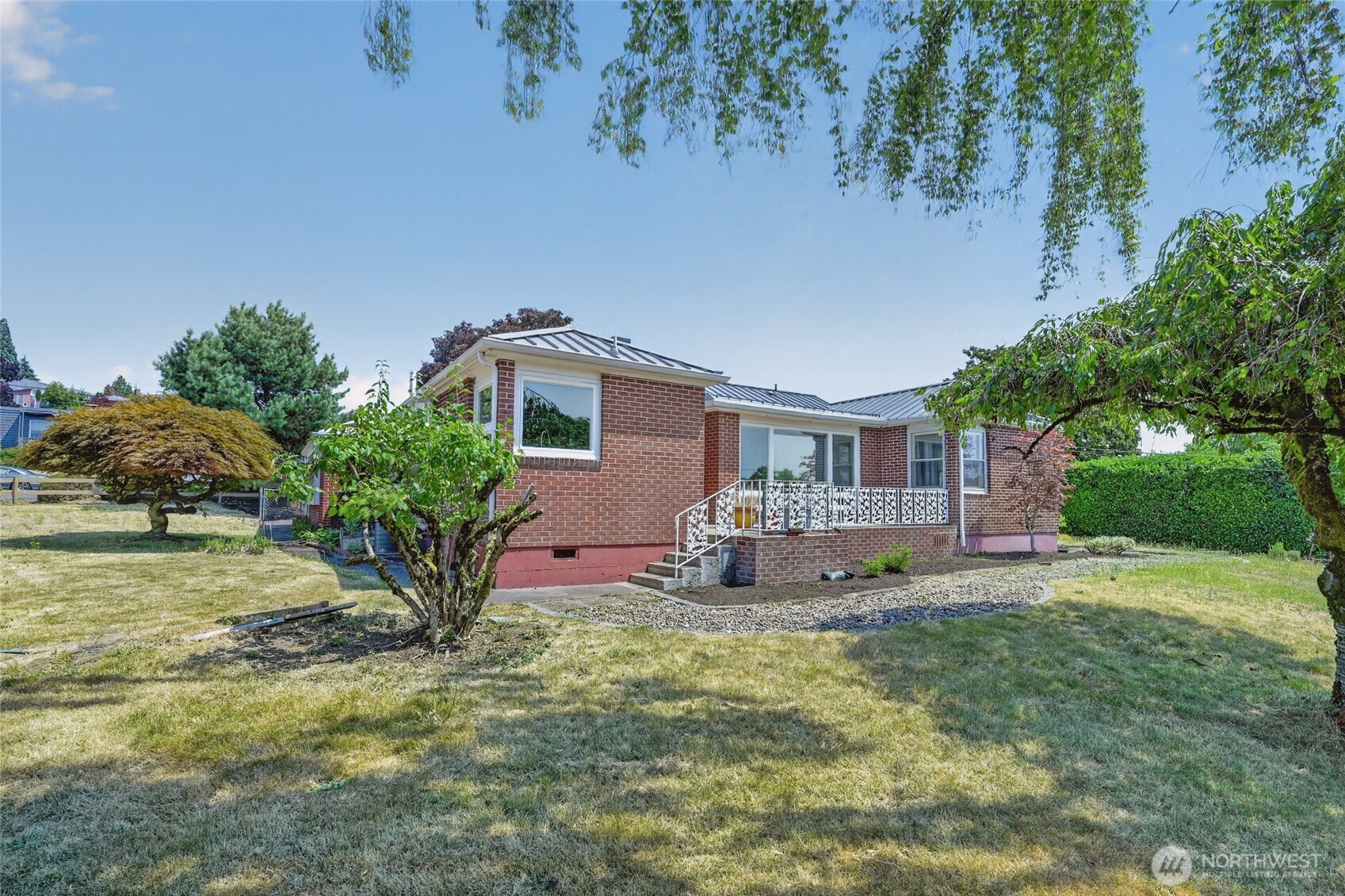 main property photo 0
