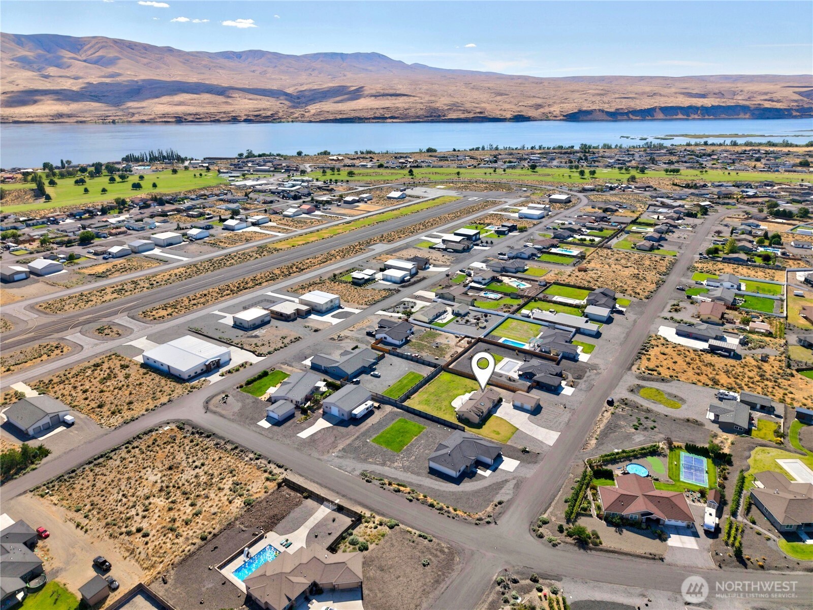main property photo 34