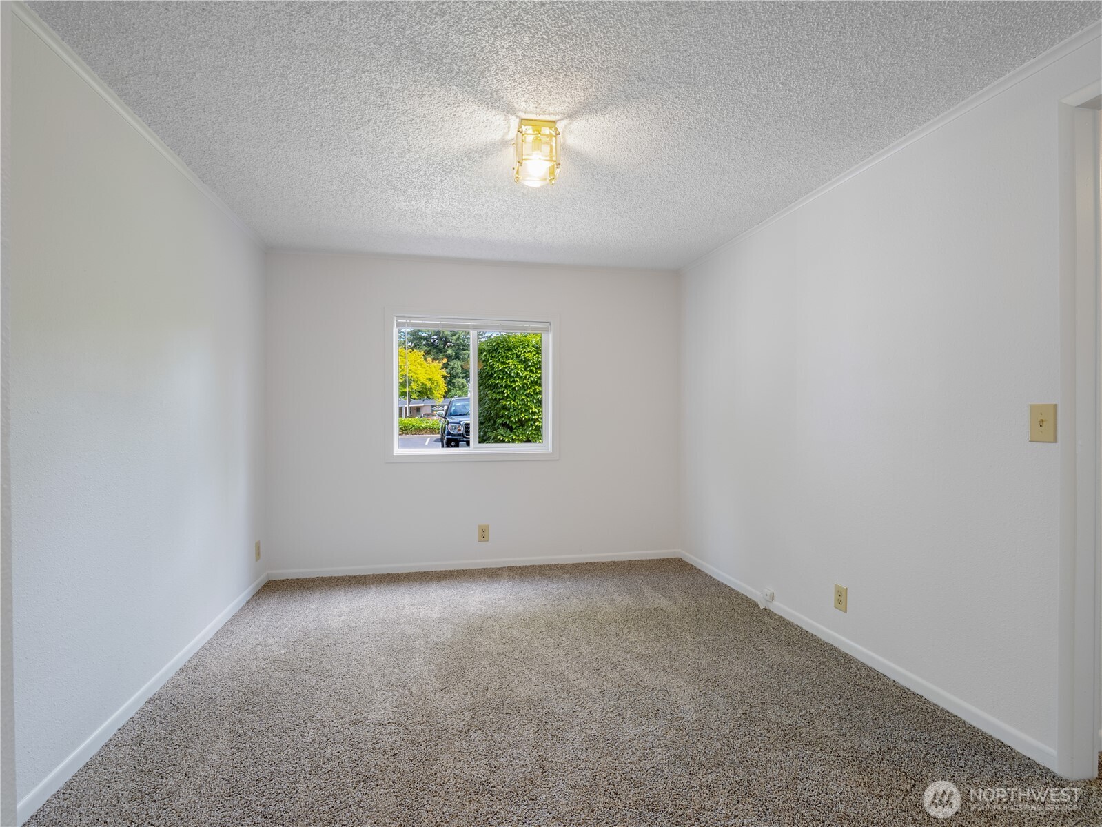 property viewer photo 14