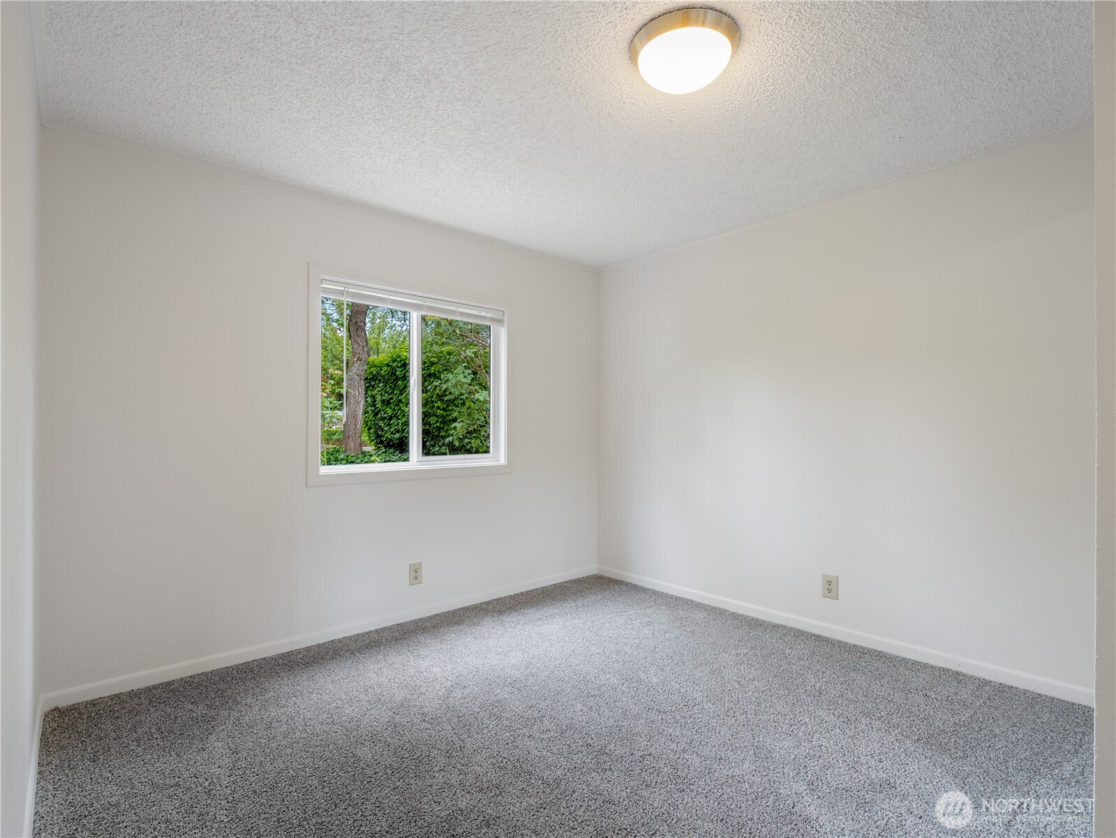 property viewer photo 17