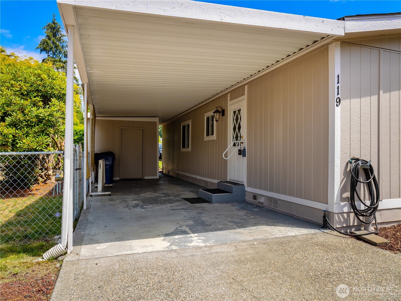 property viewer photo 21