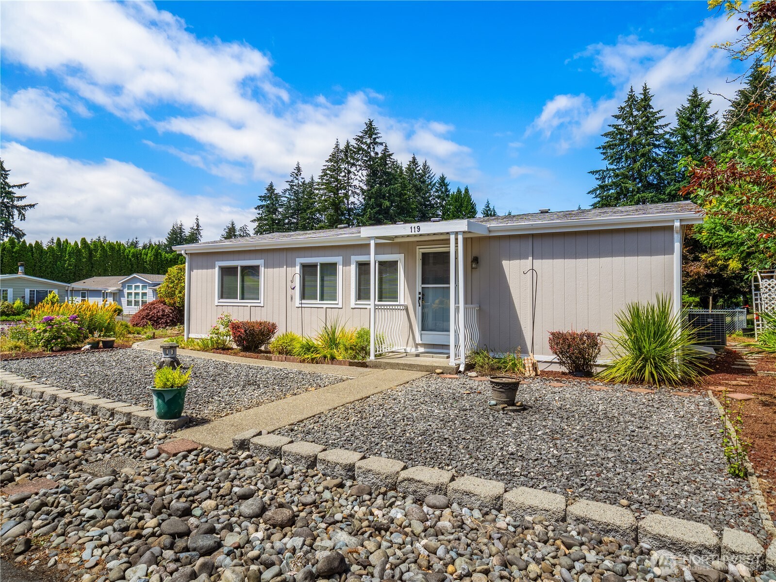 property viewer photo 25
