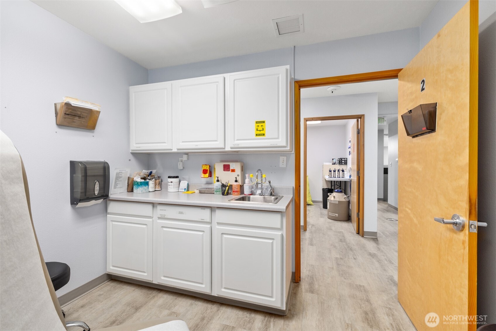 main property photo 19