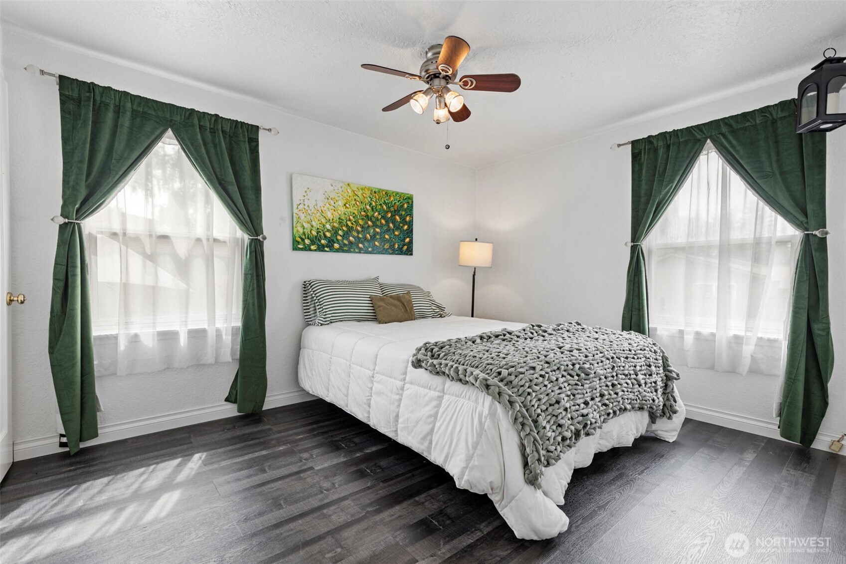 property viewer photo 10