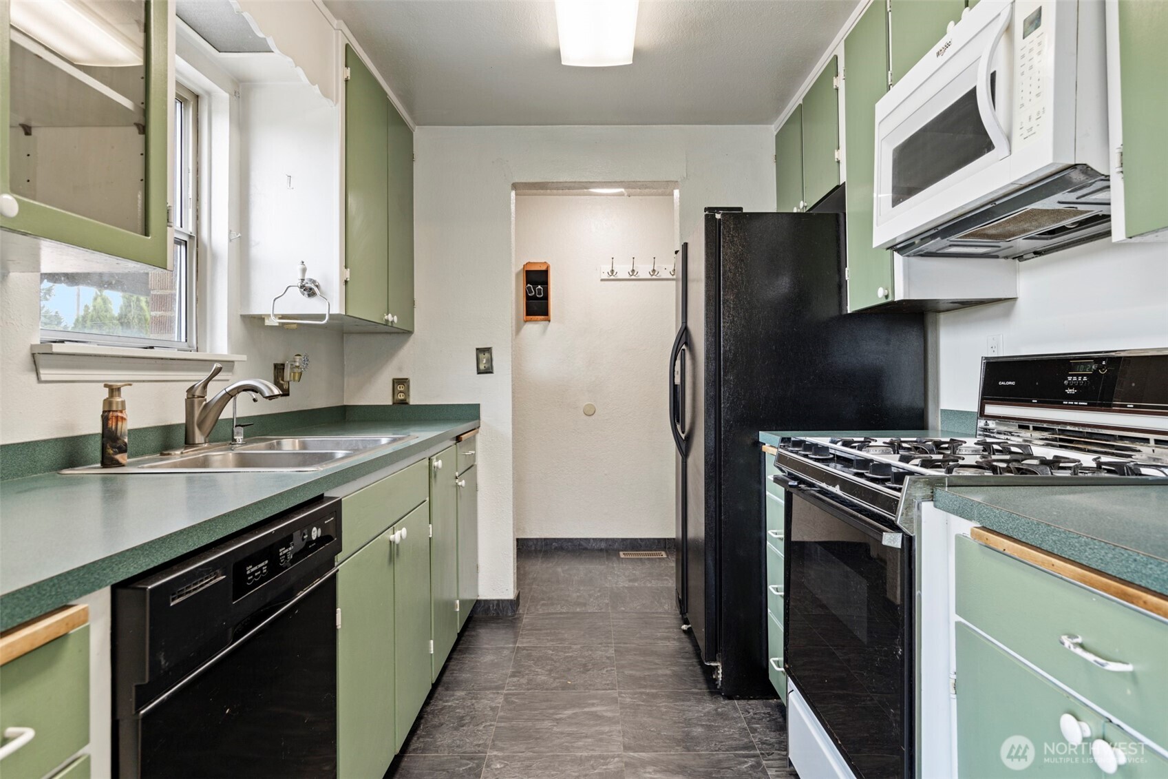 property viewer photo 7