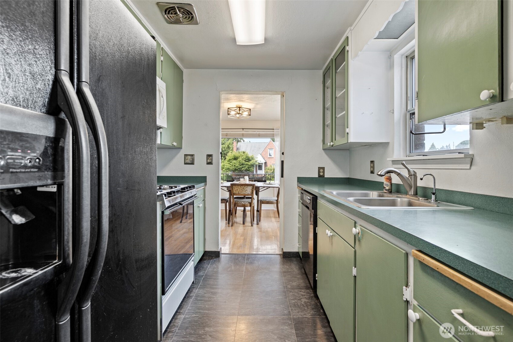 property viewer photo 8