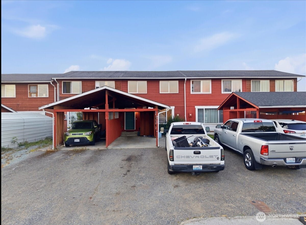 main property photo 0