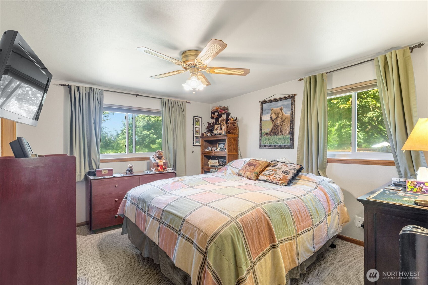 main property photo 12