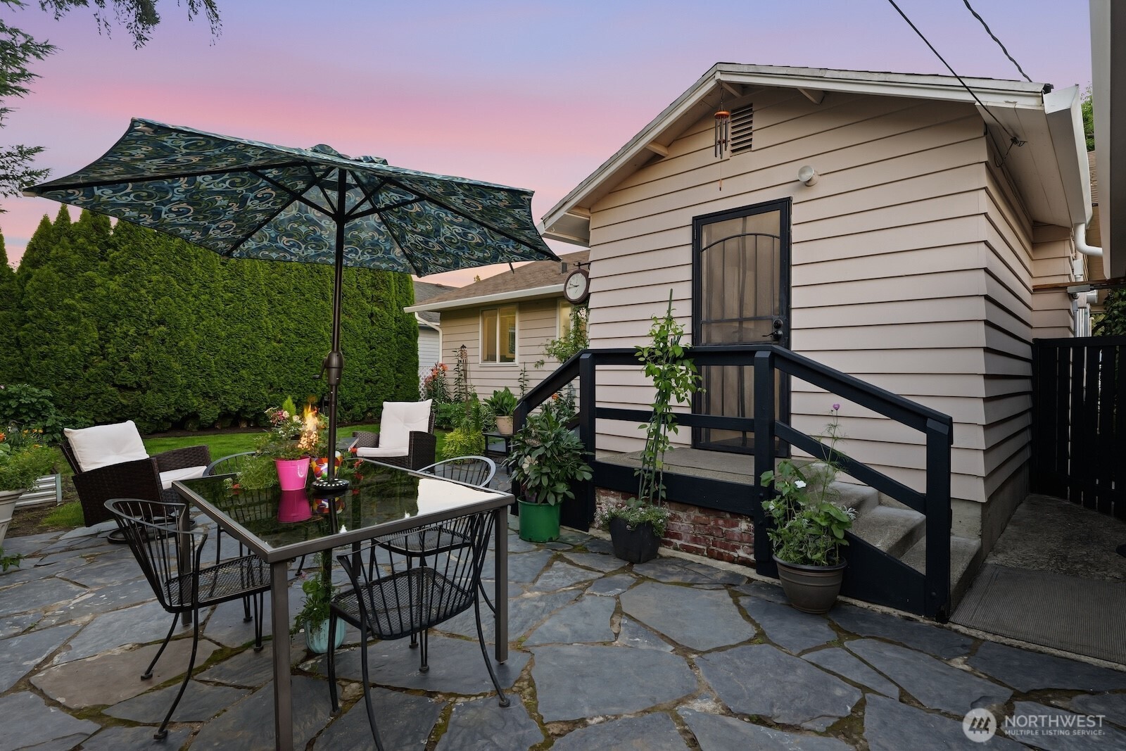property viewer photo 16