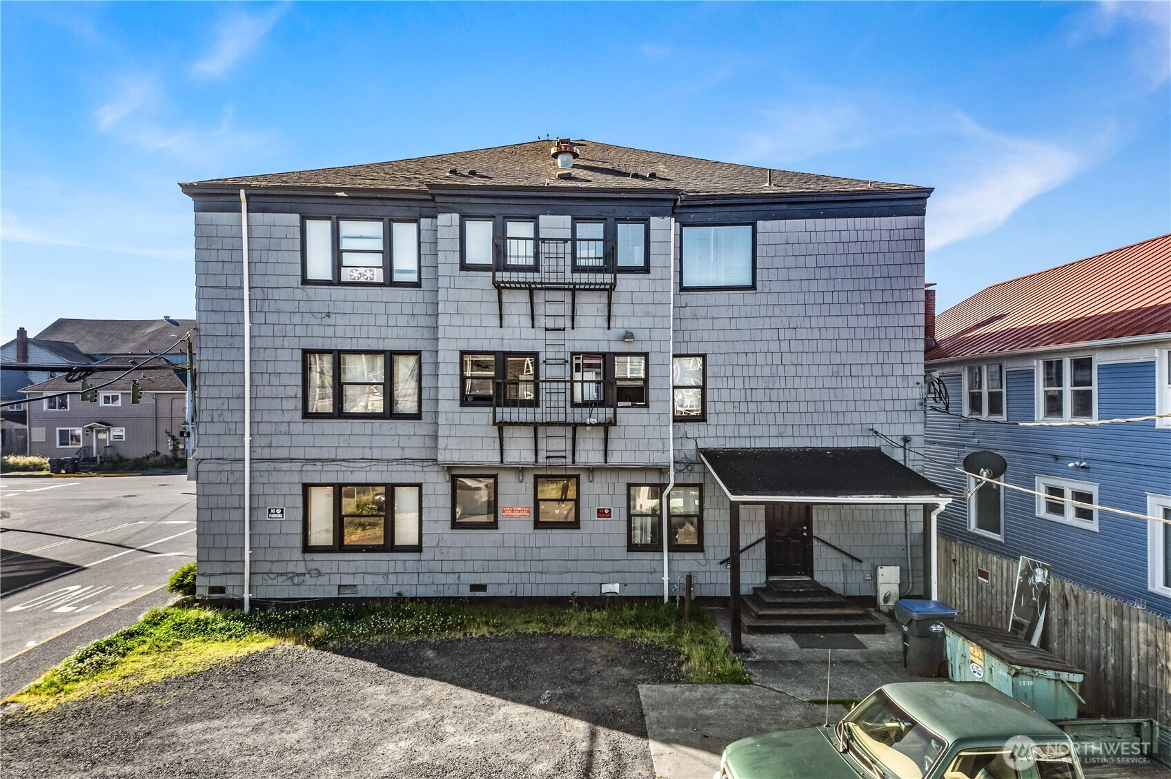 main property photo 0