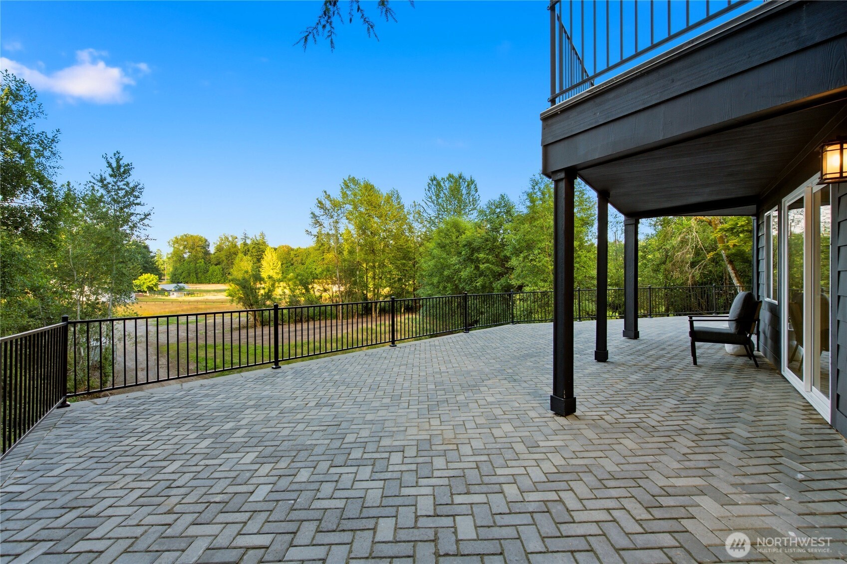 property viewer photo 33