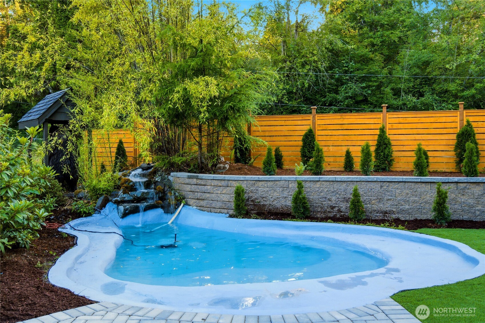 property viewer photo 37