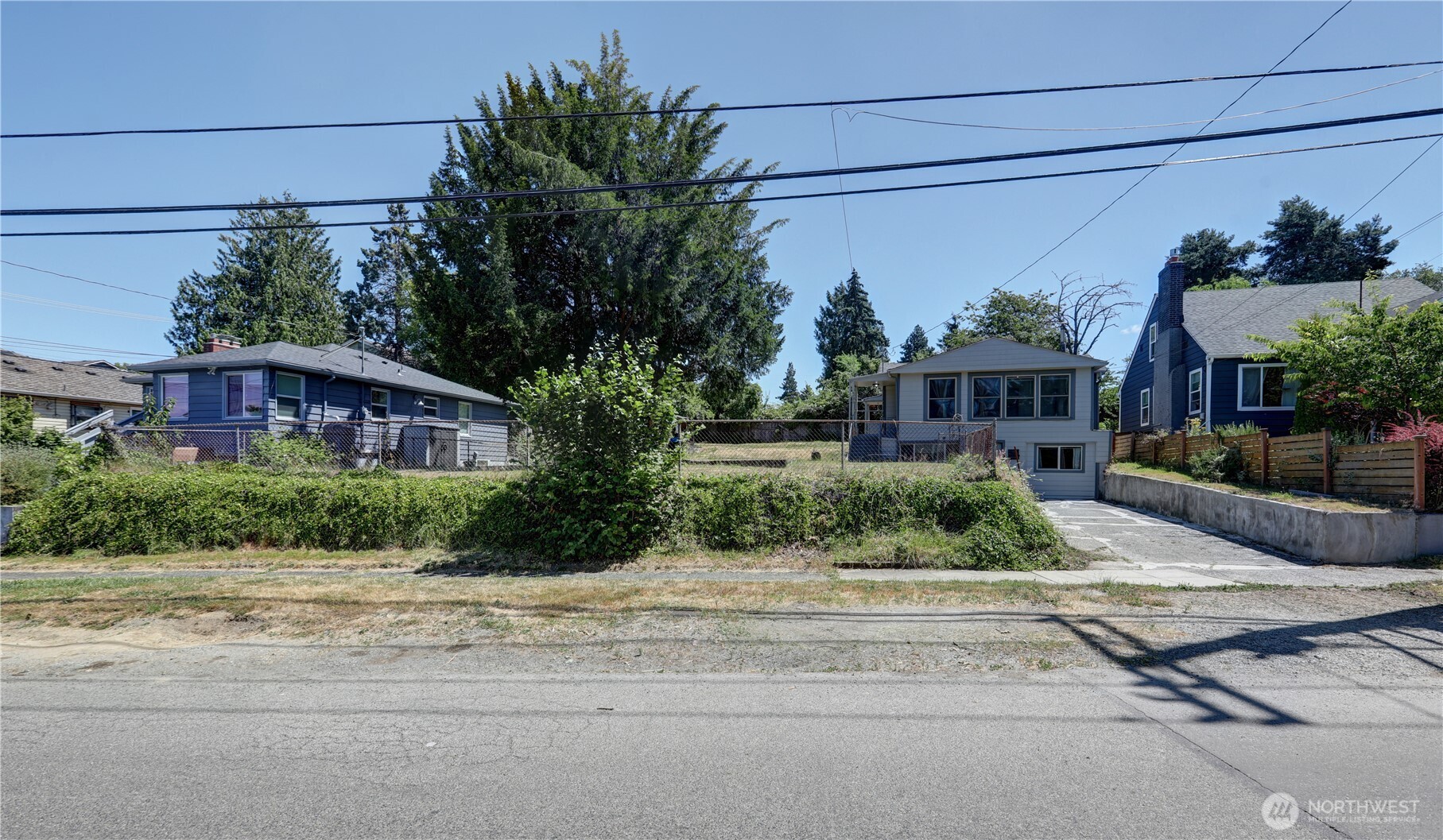 main property photo 0