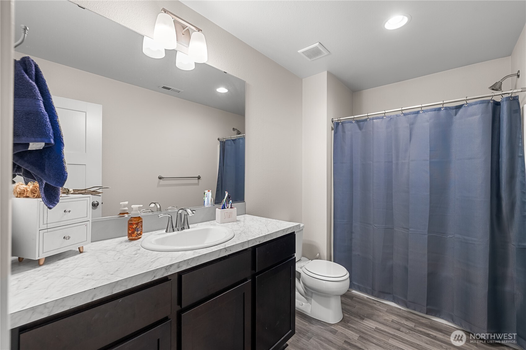 property viewer photo 12