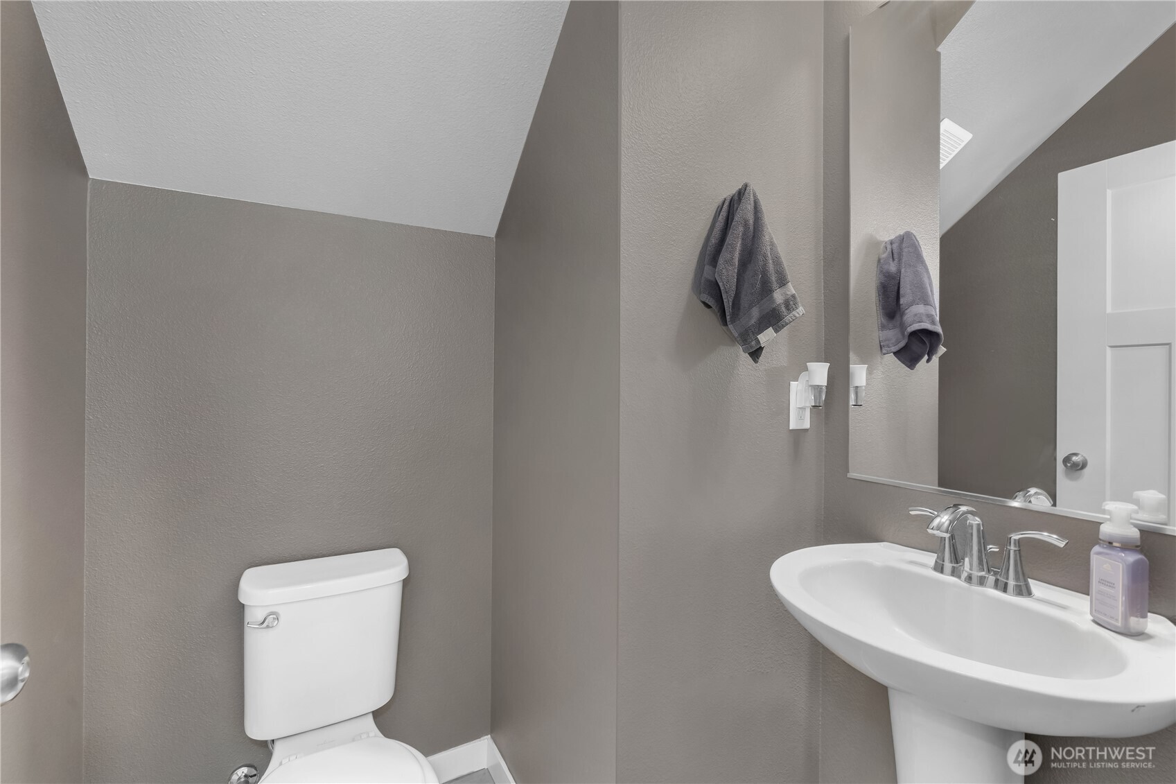 property viewer photo 14